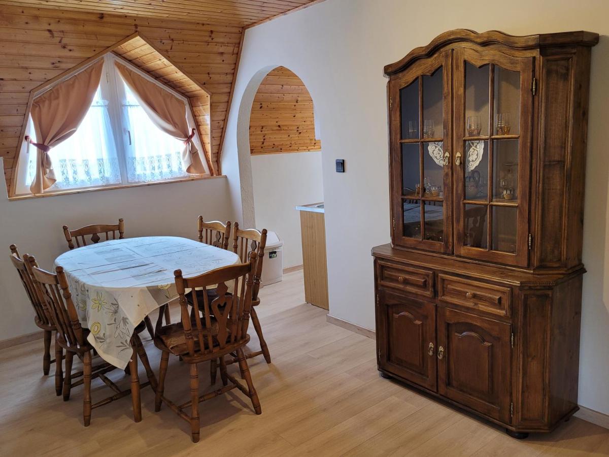 דירות זלקרוס Henrietta Apartmanhaz מראה חיצוני תמונה